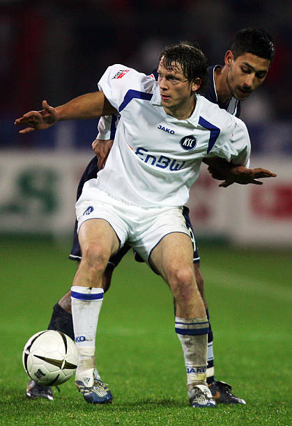 的微弱差距 的微弱差距