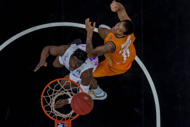 频频让对手 频频让对手