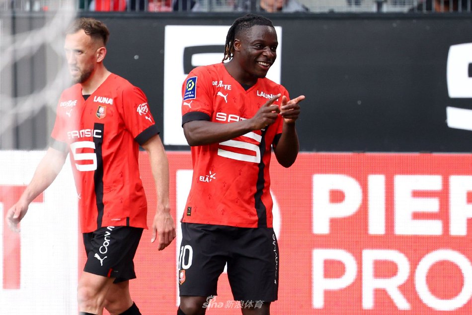 锋线的重要 锋线的重要