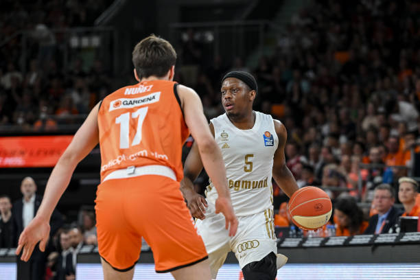 强的队伍时 强的队伍时