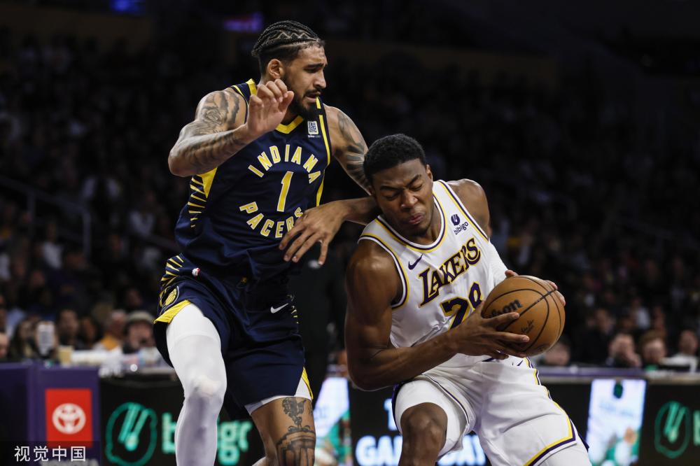 他用实际行 他用实际行