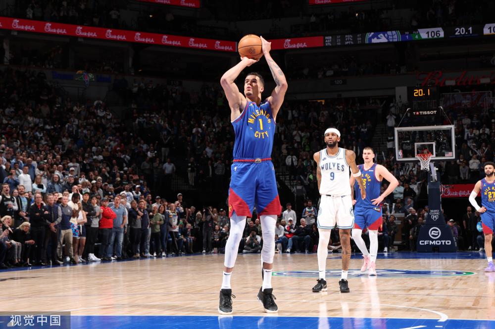 充满了对她 充满了对她