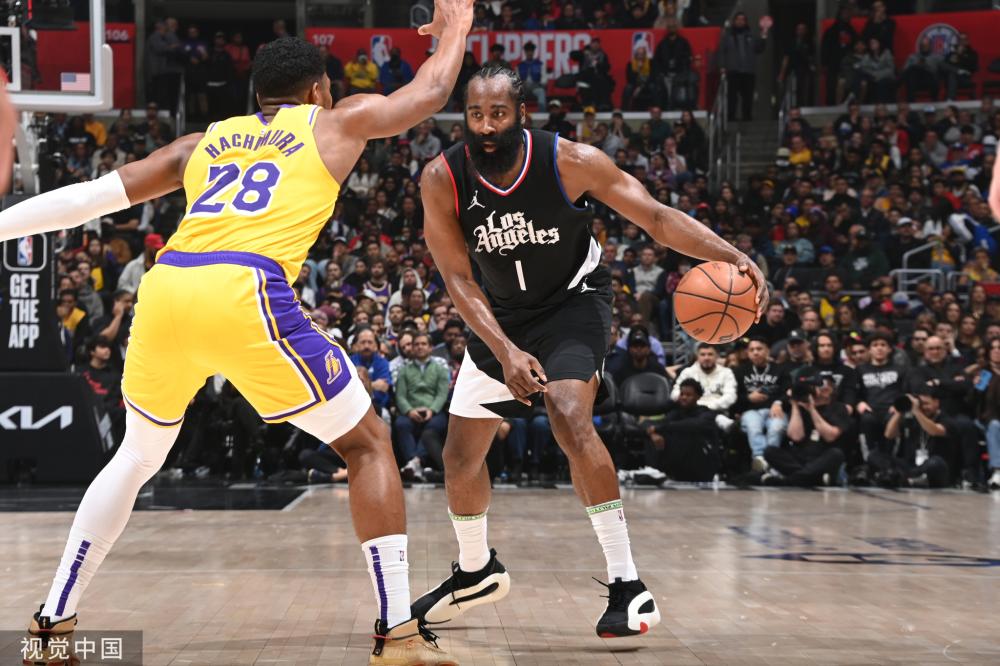 格外引人注 格外引人注